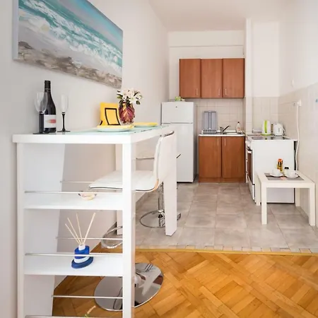 Apartment Strahinjica Bana *